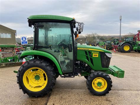 John Deere 3046r Cab Compact Tractor Farmads