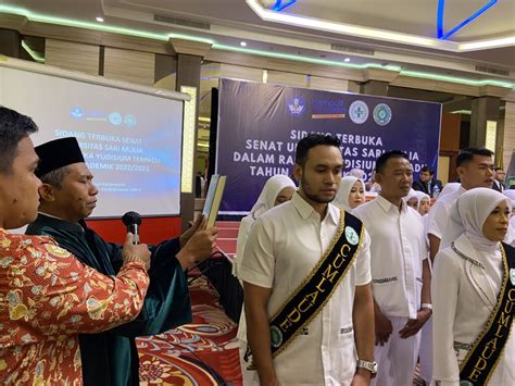 Prosesi Angkat Sumpah Profesi Pada Sidang Senat Terbuka Dalam Rangka