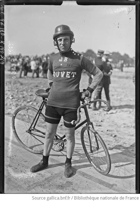 Vanderstuyft cycliste participant à un match contre Jean Brunier