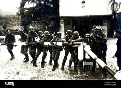 Invasion poland 1939 soviet hi-res stock photography and images - Alamy