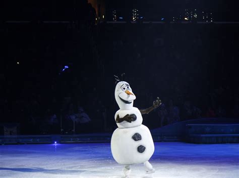 Disney On Ice Frozen Review A Frozen Live Musical In Ice Skates Any Tots