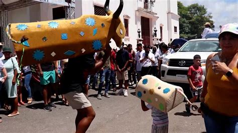 Ant N Se Viste De Fiesta Y Celebra El Festival Del Toro Guapo