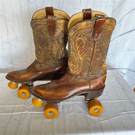 Lot Groovy Lea Vamp Cowboy Boot Roller Skates Last Call