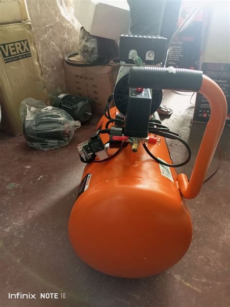 1 Hp Oil Free Portable Air Compressor Maximum Flow Rate Cfm 3 At Rs 11500 In Bengaluru