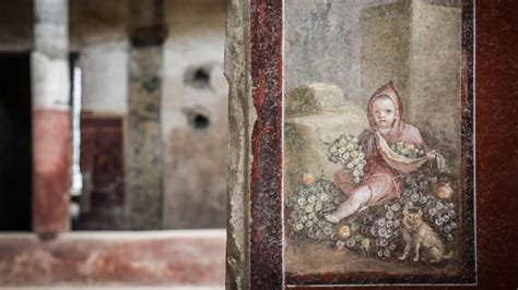 Kleiner Handabdruck Kinderzeichnung In Ruine Von Pompeji Entdeckt