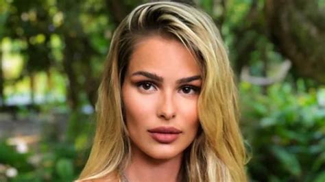 Yasmin Brunet Estaria Vivendo Romance Jogador Saiba Qual Famosos