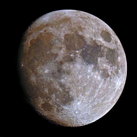 Waxing gibbous moon from a couple of days ago : r/astrophotography