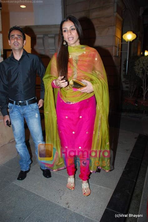 Tabu At DR PK Aggarwal S Daughter S Wedding In ITC Grand Maratha On