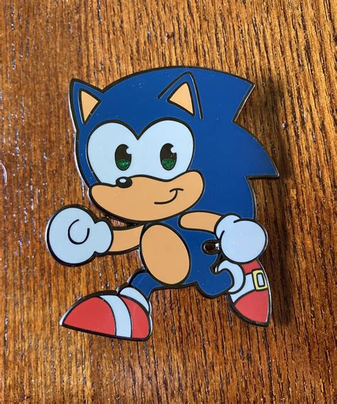 Sonic Chibi Enamel Pin Abigail Starling