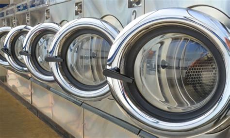 The Many Benefits To Using A Commercial Laundry Service