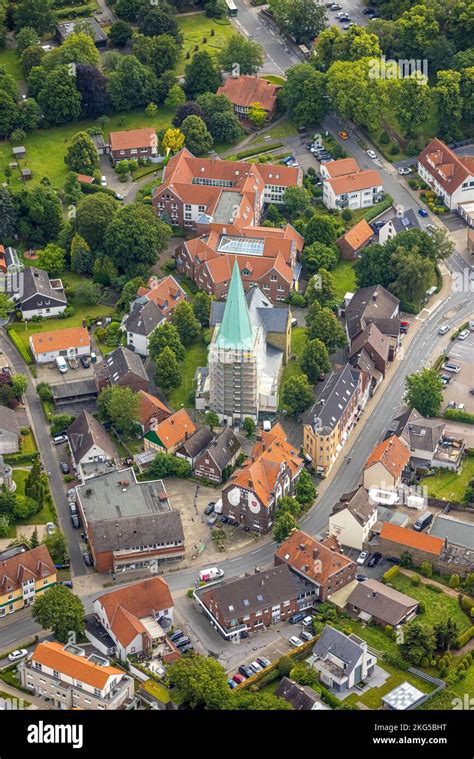 Saint Regine Platz Fotos Und Bildmaterial In Hoher Aufl Sung Alamy