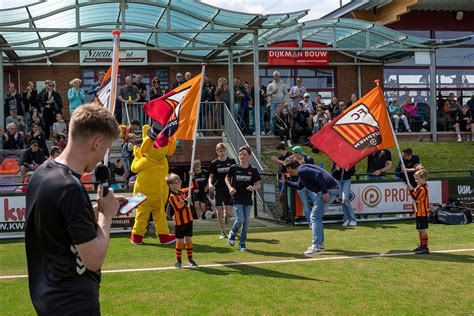 Huldiging Fc Zutphen Jo In Beeld Fc Zutphen