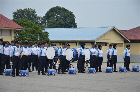 Pemasangan Khemah Di Tapak Perkhemahan Asiacamp