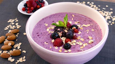 Smoothie Bowl De Pl Tano Y Frutos Rojos Cocinatis