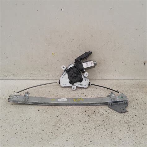 214869 Used Window Regulator Motor Front Right For 2016 Accent Door