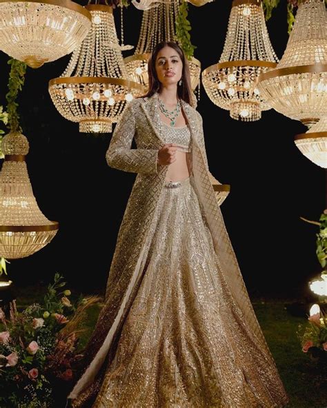 50 Sangeet Outfit Inspirations For Modern Brides Pyaari Weddings In