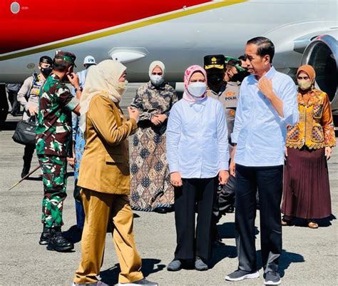 Foto Presiden Dan Ibu Iriana Lakukan Kunjungan Kerja Ke Jawa Timur