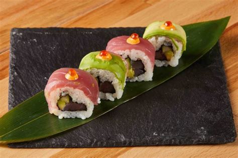 Spicy Tuna Roll 4 pcs - 110 gr - SushiRoom