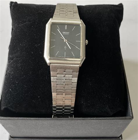 Seiko Rectangle Shaped Dress Watch Womens Fashion Watches