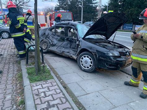 Wypadek na drodze krajowej nr 79 Wezwano śmigłowiec LPR Remiza pl