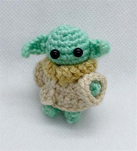 Ravelry Baby Yoda Amigurumi Pattern By Zhang Huipei