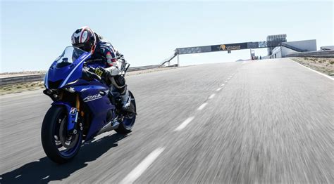 MaxxTest Yamaha YZF R6 MaxxMoto