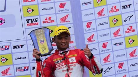 Pembalap Astra Honda Tunjukkan Konsistensi Kibarkan Merah Putih Di