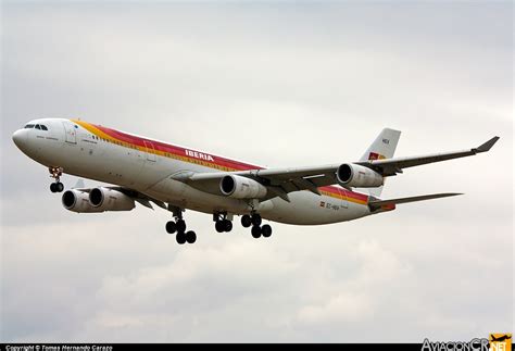 Ec Hgv Iberia Airbus A X Aviacioncr Net