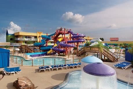 st cloud hotels with water park - Breana Ashcraft