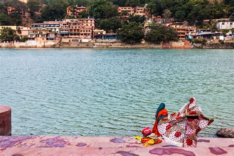 Top Rishikesh Ashrams For Yoga And Meditation