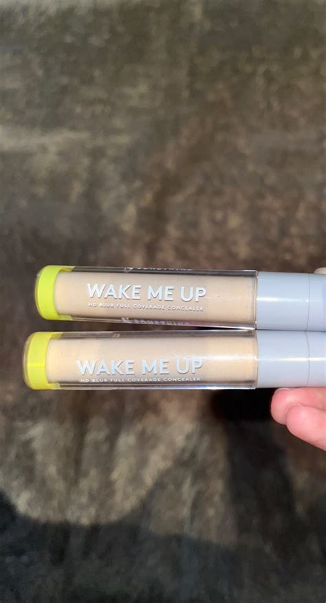 Somethinc Wake Me Up HD Blur Full Coverage Concealer Kesehatan