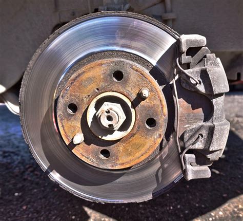 Where to Apply Grease to Brake Pads for Optimal Brake Performance