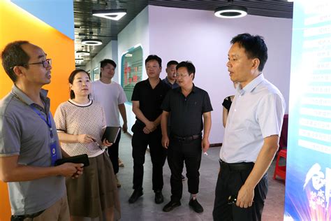 华容县人社局调研创业孵化基地建设工作湖南民生网