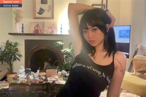 Beabadoobee Aka Radvxz Nude Leaks Photo 13 Faponic