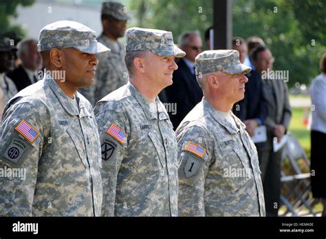 (From left) Maj. Gen. Leslie C. Smith, Lt. Gen. William B. Garrett III ...