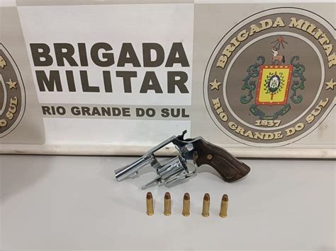 Bm Prende Dois Homens Por Porte Ilegal De Arma De Fogo Em Erechim