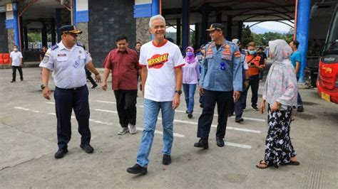 Jelang Arus Mudik Lebaran Ganjar Pranowo Cek Langsung Perbaikan Jalur