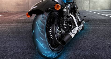 Michelin Unveils Commander Iii Tire Line At Daytona Biketoberfest