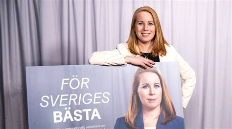 Centerpartiets Ledning öppen För Att Bilda Koalitionsregering Med