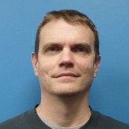 Eric Dean Schnakenberg Sex Offender In Oak Grove MO 64075 MO52148158