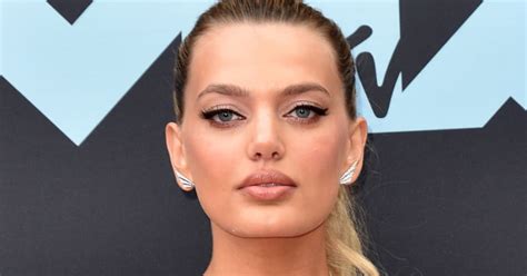 Model Bregje Heinen Is Glowing In Dainty String Bikini Swimsuit SI