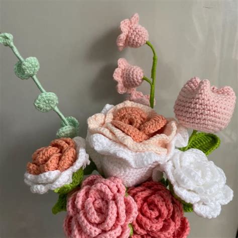 Pretty Crochet Pink Rose Flower Bouquet For Girl T For Sale