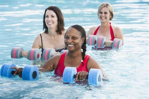 Water Aerobics Is An Excellent Low-Impact Workout - Health & Detox ...