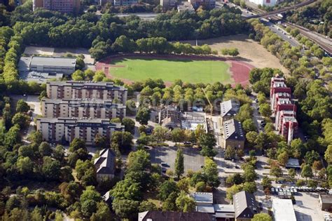 Luftbild Berlin Gebäudekomplex der Polizei und der