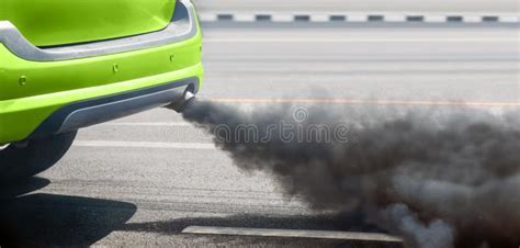 Pollution Atmosph Rique De Pot D Chappement De V Hicule Photo Stock