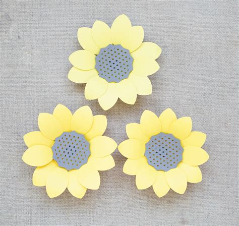 Paper Sunflower Template - Free SVG and Tutorial - DOMESTIC HEIGHTS