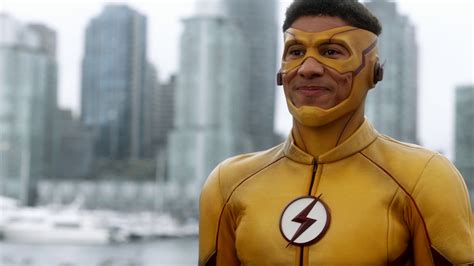 Kid Flash Suit Earth Prime Arrowverse Wiki Fandom