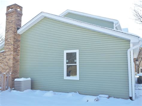 Alside Vinyl Centerlock Dutch Lap Siding In Juniper Ridge And Alside