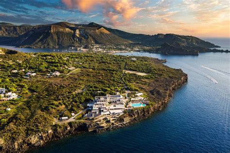 A Vulcano E Ischia Due Resort Di Lusso Svelano La Loro Rinnovata