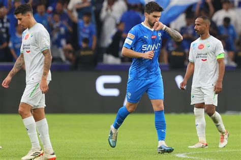 Al Hilal Stars Mitrovic Neves Praise New Saudi Lifestyles